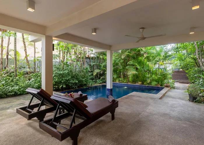 Enkosa 4-bedroom Wooden Luxury House 4* Siem Reap