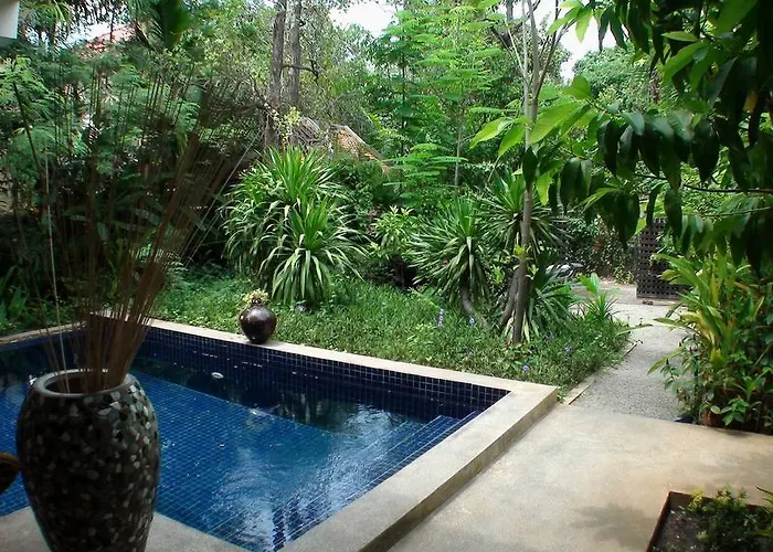 Enkosa 4-bedroom Wooden Luxury House Nocleg ze śniadaniem Siem Reap